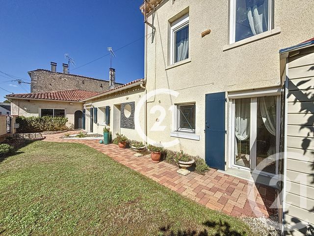 maison à vendre - 5 pièces - 175.0 m2 - JARNAC - 16 - POITOU-CHARENTES - Century 21 Xso Immobilier