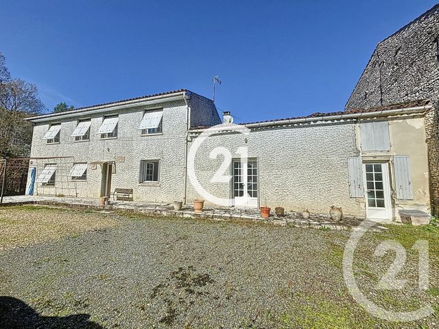 maison à vendre - 6 pièces - 178.0 m2 - GENSAC LA PALLUE - 16 - POITOU-CHARENTES - Century 21 Xso Immobilier